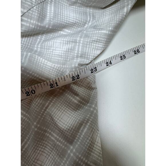 Eddie Bauer Women’s Weatheredge Rain Jacket Sz  XL Gray White Hooded Gorpcore - Picture 9 of 11